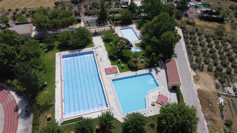 La Piscina Municipal De Torredonjimeno Ofrecer Diversas Actividades