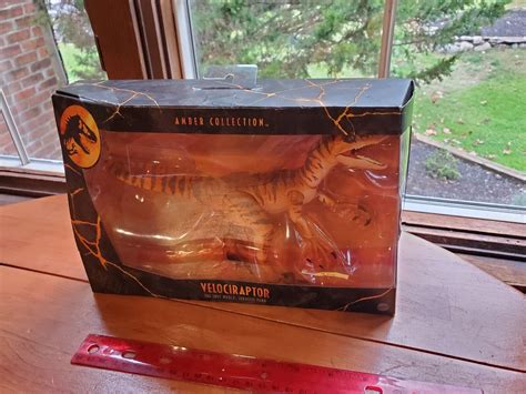 Mattel Jurassic Park The Lost World Amber Collection Velociraptor