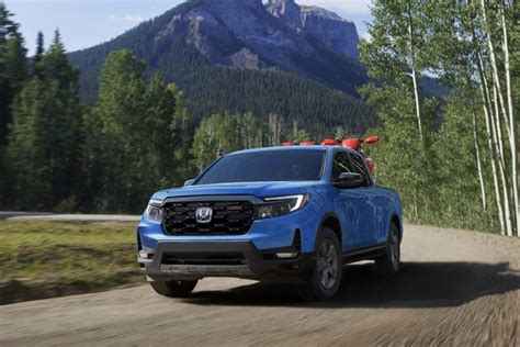 The 2024 Honda Ridgeline Has a Ridiculous Starting Price