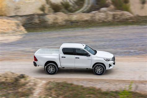 Toyota Details Hilux For The Uk Autoevolution