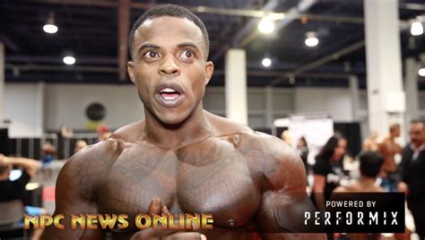 Ifbb Men S Physique Pro Andre Ferguson Backstage At The Olympia