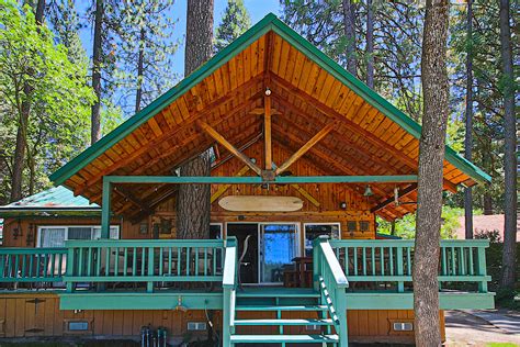 Sandp Lakefront 7 Bd Bass Lake Ca Vacation Rental Vacasa