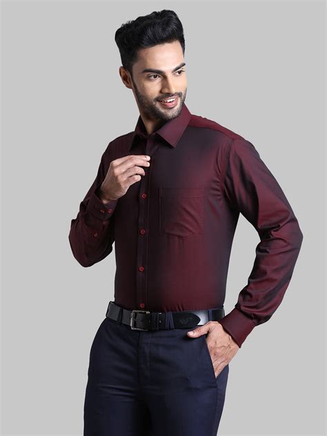 Park Avenue Red Solid Regular Fit Formal Shirts For Men