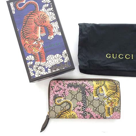 グッチgucci Ggスプリーム ベンガルタイガー ラウンドファスナー 二つ折り長財布 買取参考金額 20000円から30000円前後