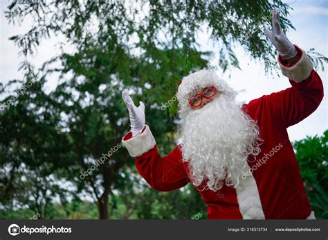 Bevorzugen Abschleppen Sumpf Weihnachtsmann Gr Ner Mantel Fl Ssigkeit