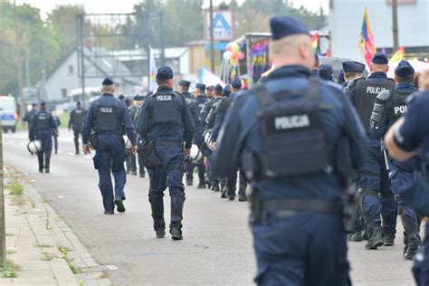 Białystok Kilkuset policjantów strzegło porządku i bezpieczeństwa