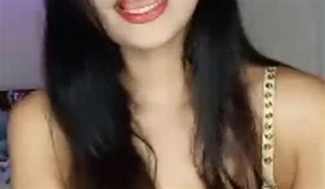 Straight Annie Sharma Hot Live AllnPorn