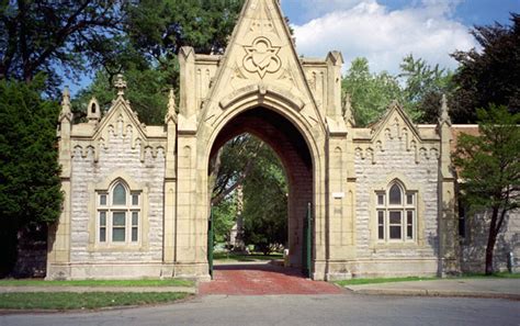 Historic Elmwood Cemetery