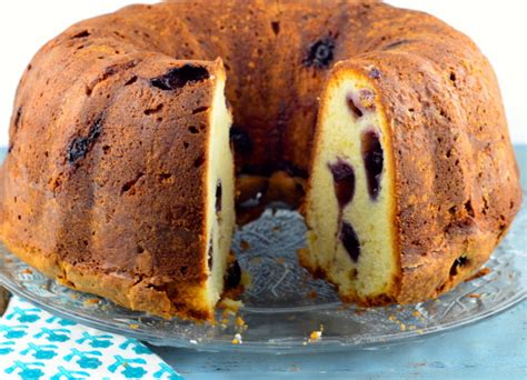 Blueberry Cream Cheese Pound Cake Recipe - Genius Kitchen