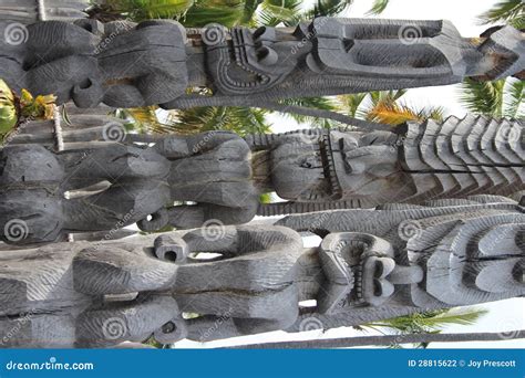 Big Island Hawaii Tiki Statues Stock Photography - Image: 28815622