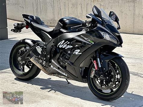 Kawasaki Ninja ZX 10RR 2017 Model Super Sport Motor Motosiklet