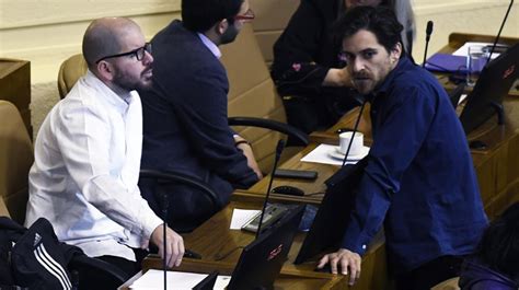 Video Diputados Del Fa Por La Granja Criticaron A Carabineros Tras