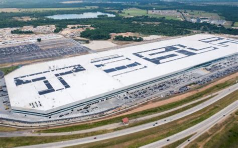 Tesla Rents 440000 Sf Warehouse In San Antonino Connect Cre