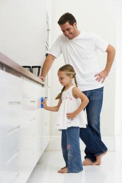 Eliminate Grime With These Tips For Cleaning Sticky Cabinets Cleaning