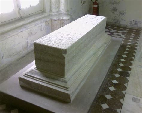 Anarkali Grave Anarkalis Grave Inside The Tomb Muhammad Imran