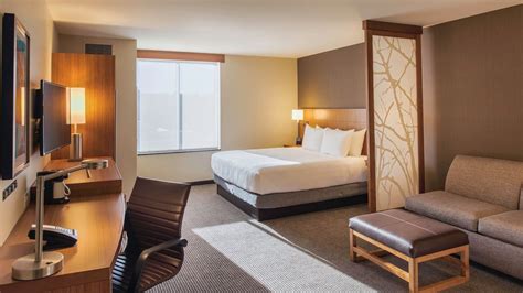 Hotel Rooms Near Moline IL | Hyatt Place East Moline / Quad Cities