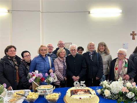 Il Vescovado Tramonti Don Francesco Compie Anni La Comunit