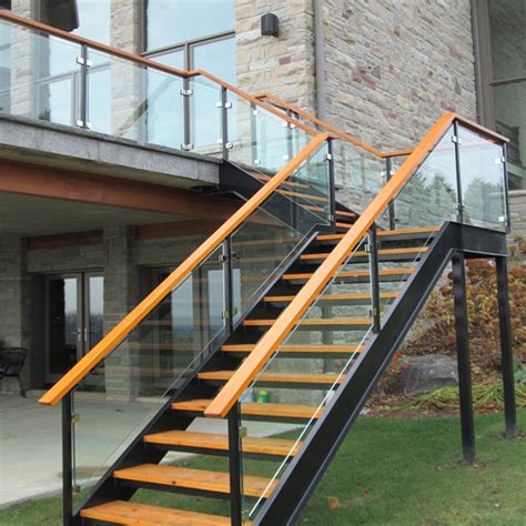 Prefabricated Outdoor Metal Stairs With Glass Railing