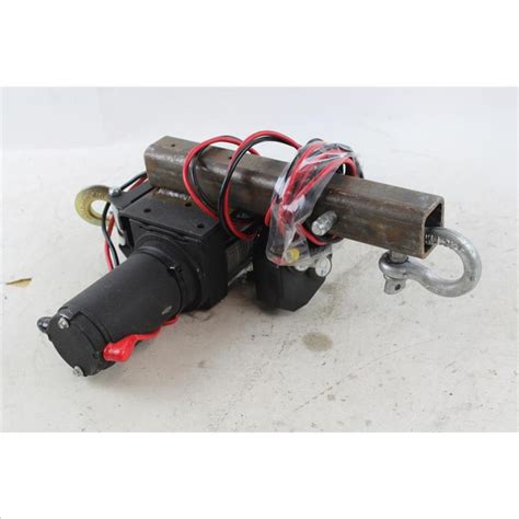 Traveler 3000lb 12V DC Winch Property Room