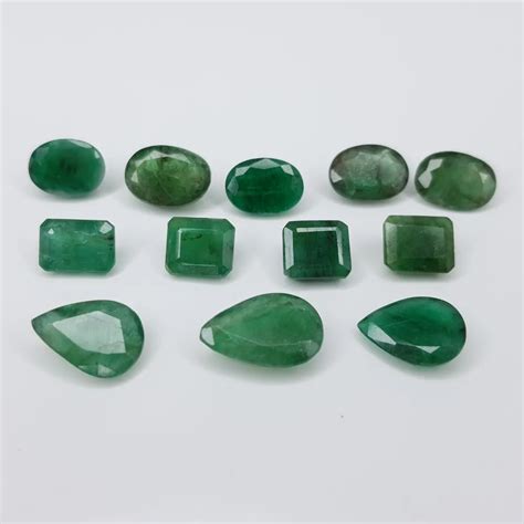 Natural Emerald Gemstone, Brazil Panna For Jewelry at Rs 500/carat in ...