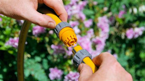 How to repair a garden hose | Gardeningetc