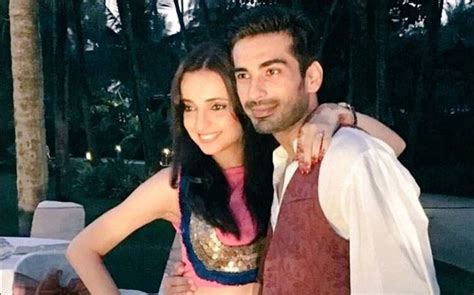 Sanaya Irani Feels She Is A Better Dancer Than Her Husband Mohit Sehgal