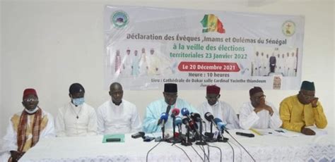 Siège Des Imams Et Oulémas Du Sénégal Macky Sall Sengage à Terminer