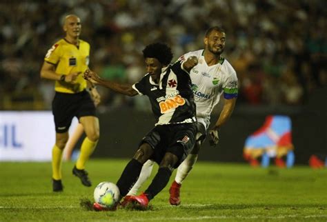 No Sufoco Vasco Empata O Altos Pi E Avan A Na Copa Do Brasil