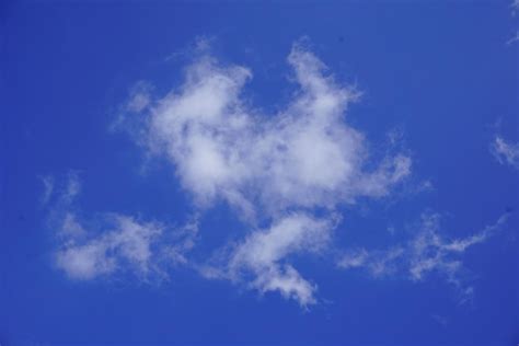 Nube Blanca En El Cielo Azul Foto Premium