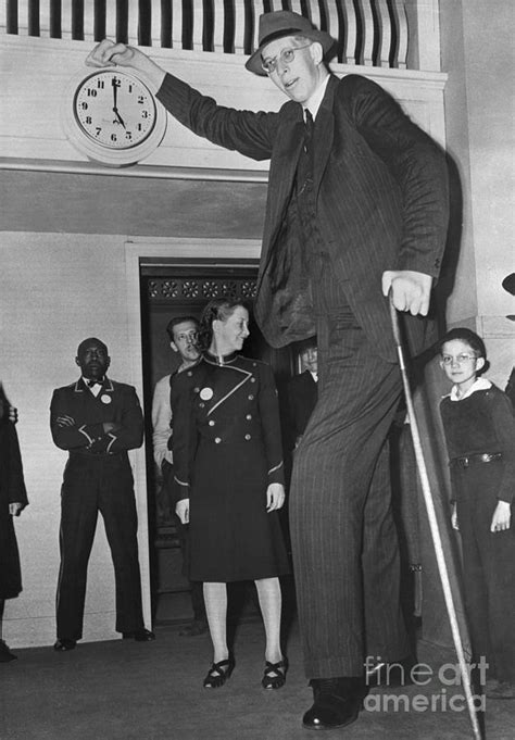 Robert Wadlow Towering Over Others Photograph By Bettmann Fine Art