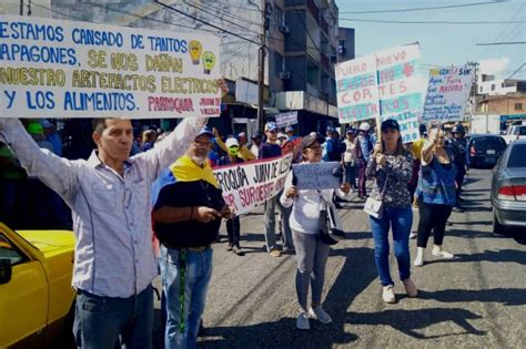 En Barquisimeto Protestan Hastiados De Los Constantes Apagones Que