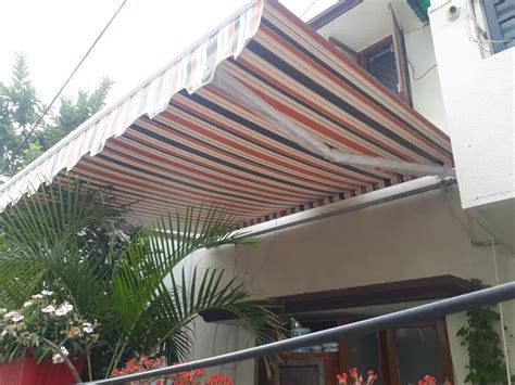 Plain Rectangular Retractable Terrace Awning For Balcony Covering At