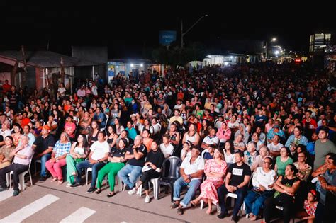 Exibi O Do Filme Que Conta A Hist Ria De Frei Dami O Levou Centenas De