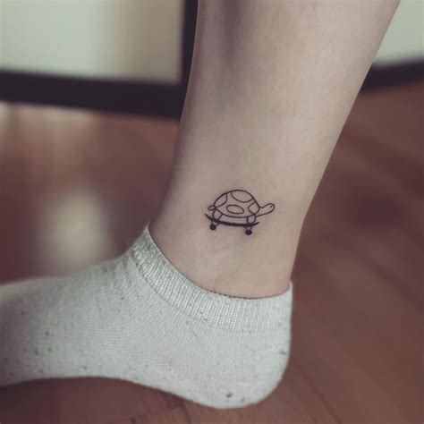 20 Popular Small Turtle Tattoos to have in 2021 | Turtle tattoo designs ...