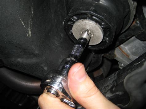 Toyota Camry Engine Oil Change DIY Guide 011