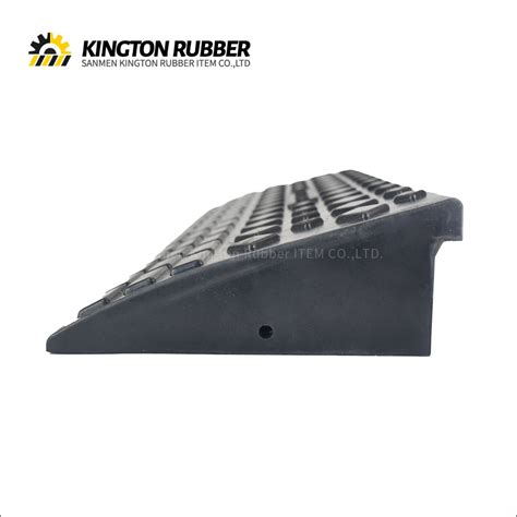 Heavy Duty Portable Waterproof Non Slip Street Rubber Kerb Ramp Curb