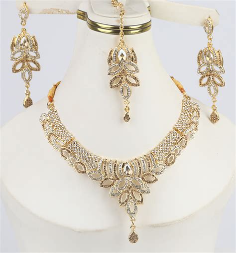 Stone Jewelry Set With Earring Matha Patti ZV 1532 Online Shopping