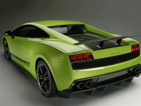 Lamborghini Gallardo LP 570-4 Superleggera Photos and Specs. Photo ...