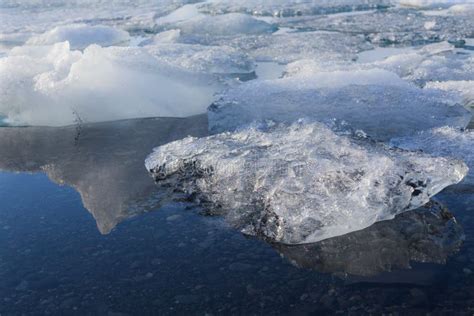 Gelo Que Derrete Na Geleira Da Lagoa De Jokulsarlon Foto De Stock