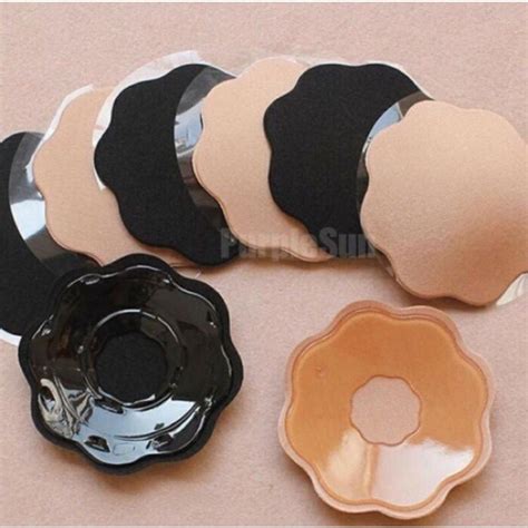 Jual BOOB TAPE NIPPLE SILICON NIPPLE NON WOVEN Bra Tape Booby Bra Tape Body Push Up Bra