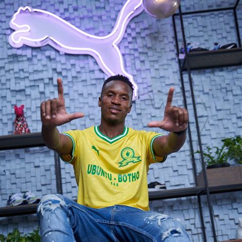 Themba Zwane celebrates a decade with Puma – On the Pitch