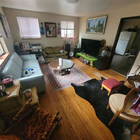 The rug really ties the room together… : r/lebowski
