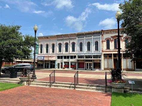 c. 1887 in Clarksville, TX - Old House Dreams