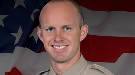 Los Angeles County Sheriffs Deputy Dies After Being Shot In His Patrol