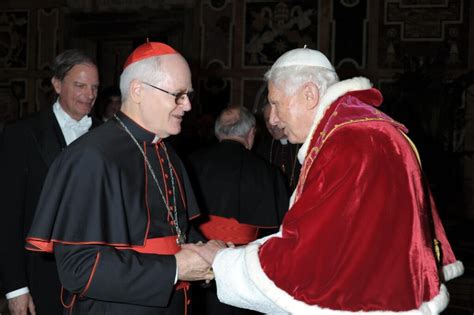 Cardeal Scherer Demos graças a Deus por Bento XVI e por sua