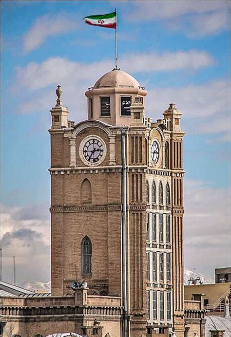 Explore The Majestic Saat Tower In Tabriz