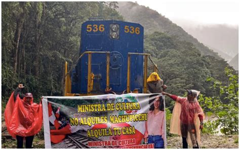 Protesta En Machu Picchu Deja Varados A Cientos De Turistas