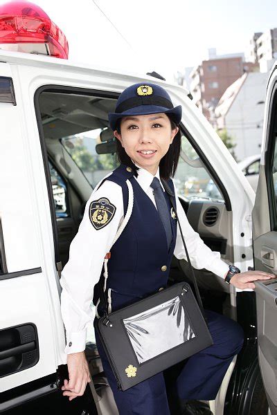 ママさん警官 「警視庁は出産や子育てサポートが充実」｜newsポストセブン