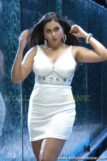 Namitha Hot Spicy Pics 32 140567 Kollywood Zone