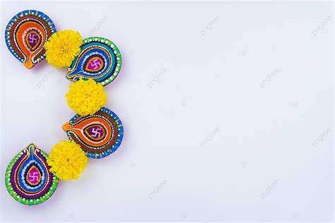 N N N D U Th P S Ng Tr N Rangoli Y M U S C Trong L H I Diwali C A